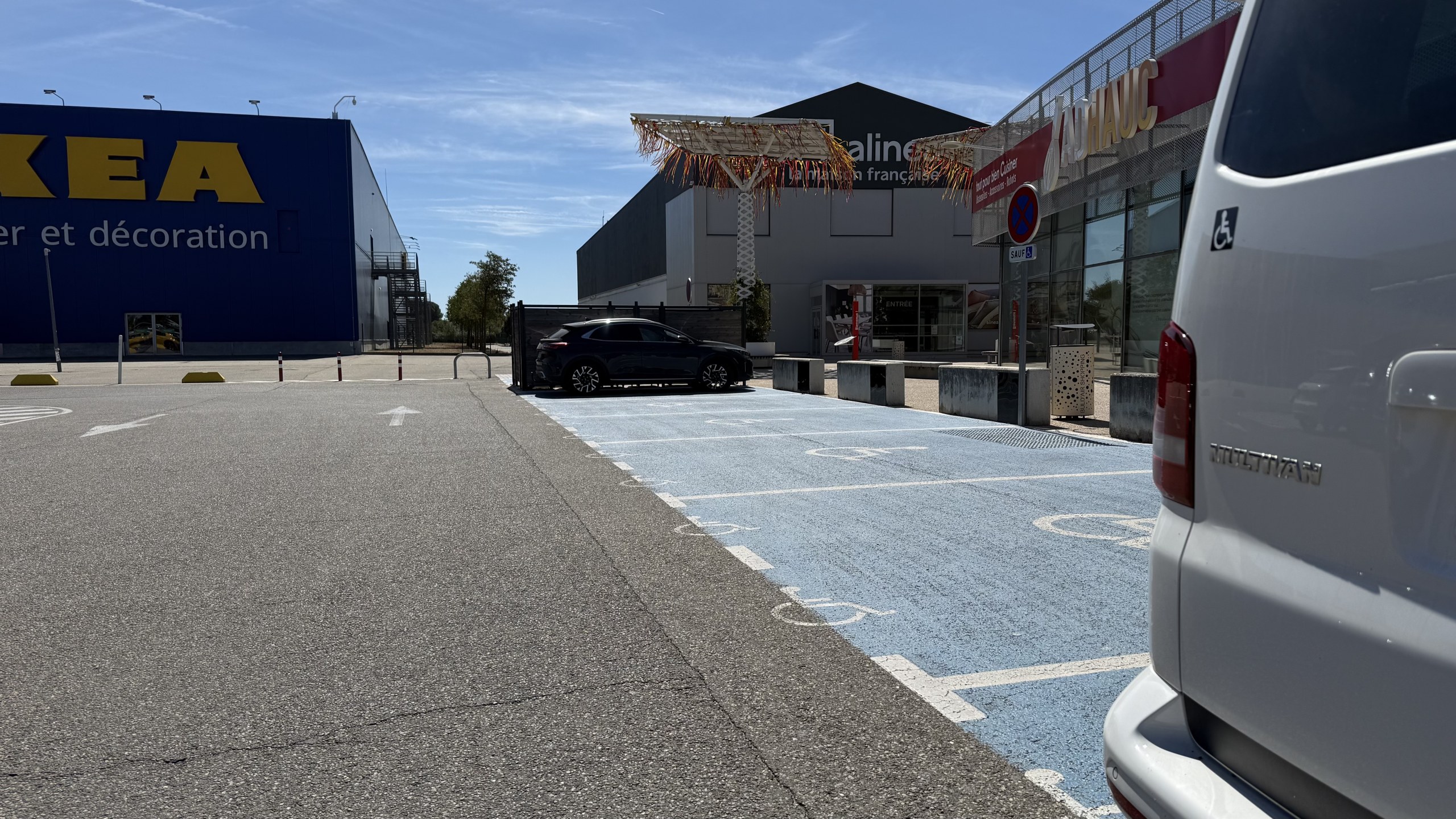 LE VIEUX MARCHE — miniature 2