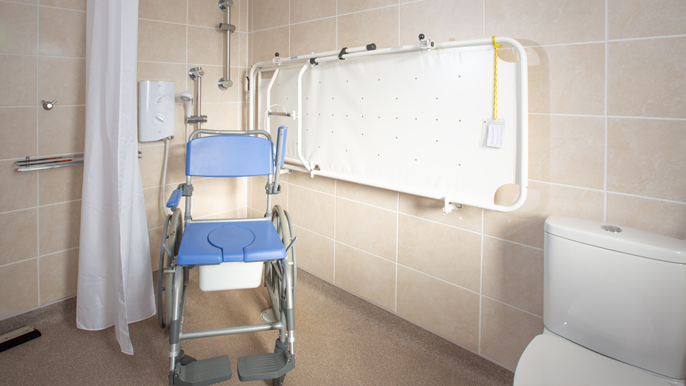OUR BENCH – ACCESSIBLE HOLIDAY COTTAGES — miniature 16